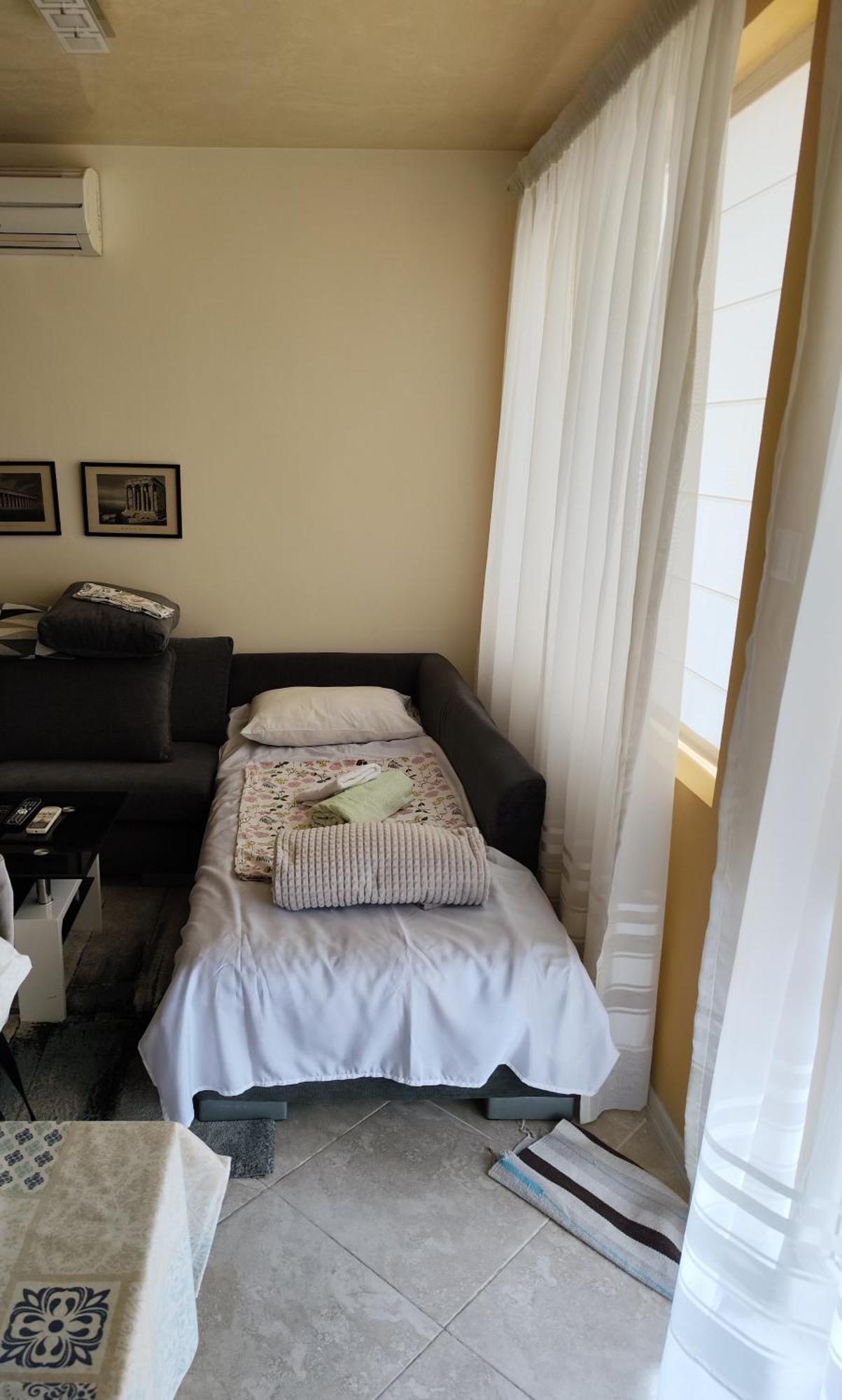 Art Apartment Kiril And Metodi Square بورغاس المظهر الخارجي الصورة