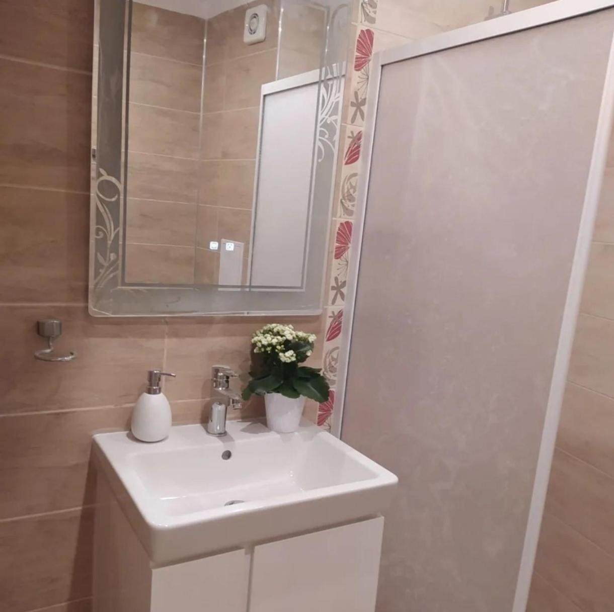 Art Apartment Kiril And Metodi Square بورغاس المظهر الخارجي الصورة