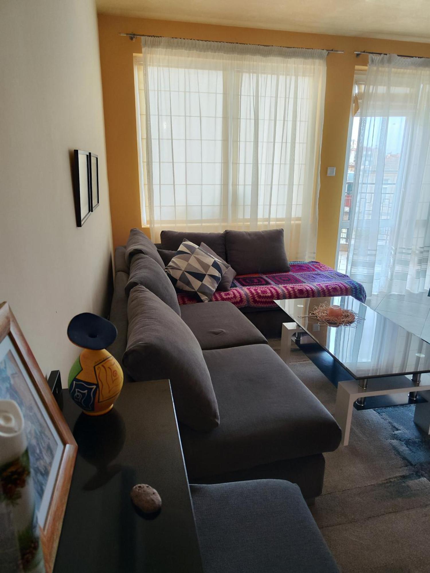 Art Apartment Kiril And Metodi Square بورغاس الغرفة الصورة