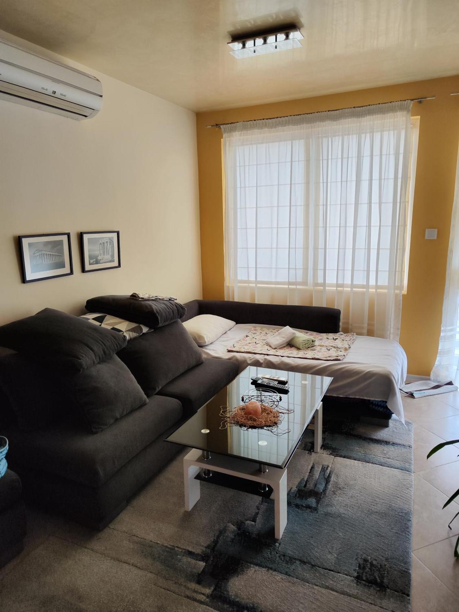 Art Apartment Kiril And Metodi Square بورغاس المظهر الخارجي الصورة