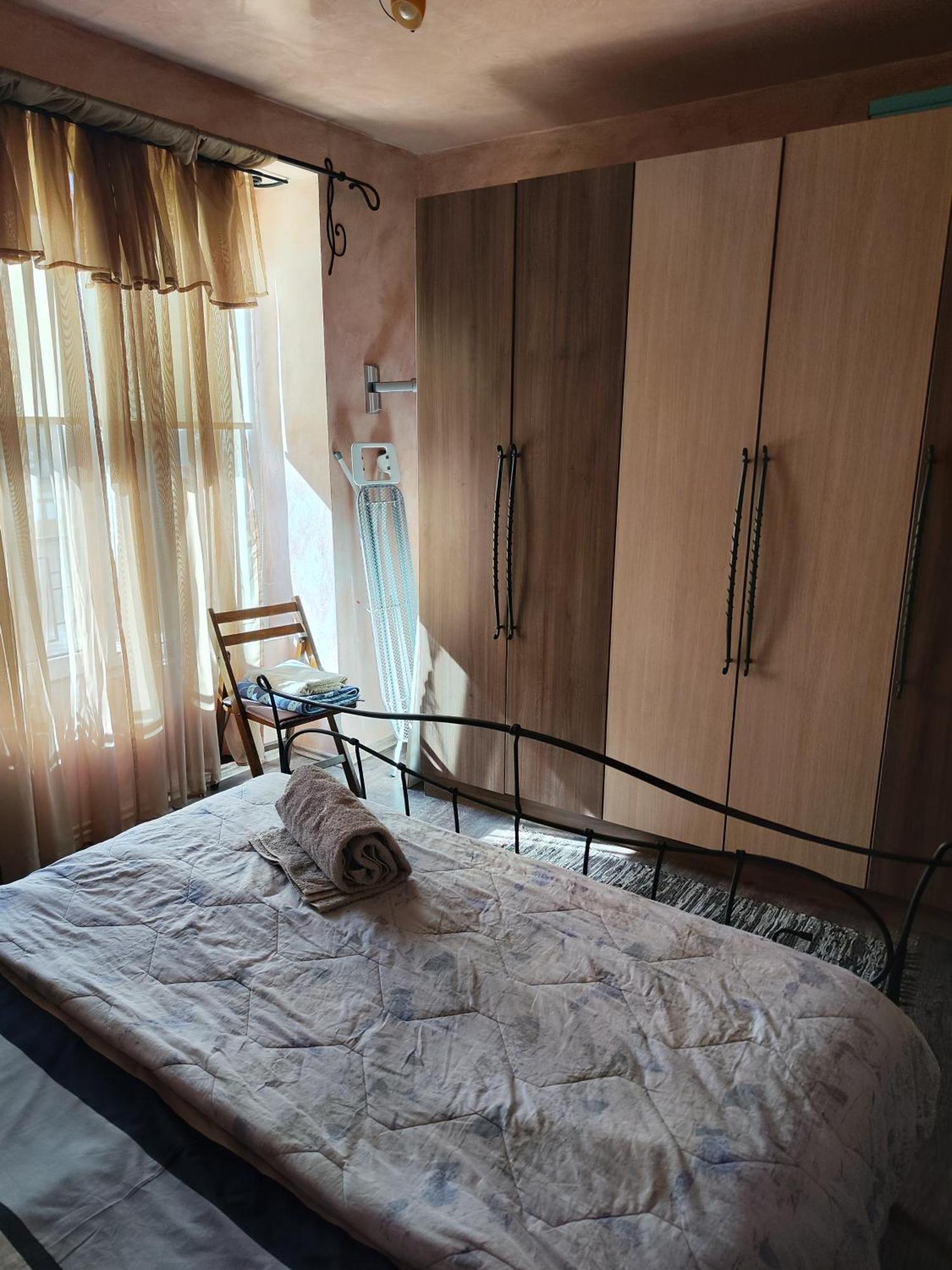 Art Apartment Kiril And Metodi Square بورغاس المظهر الخارجي الصورة