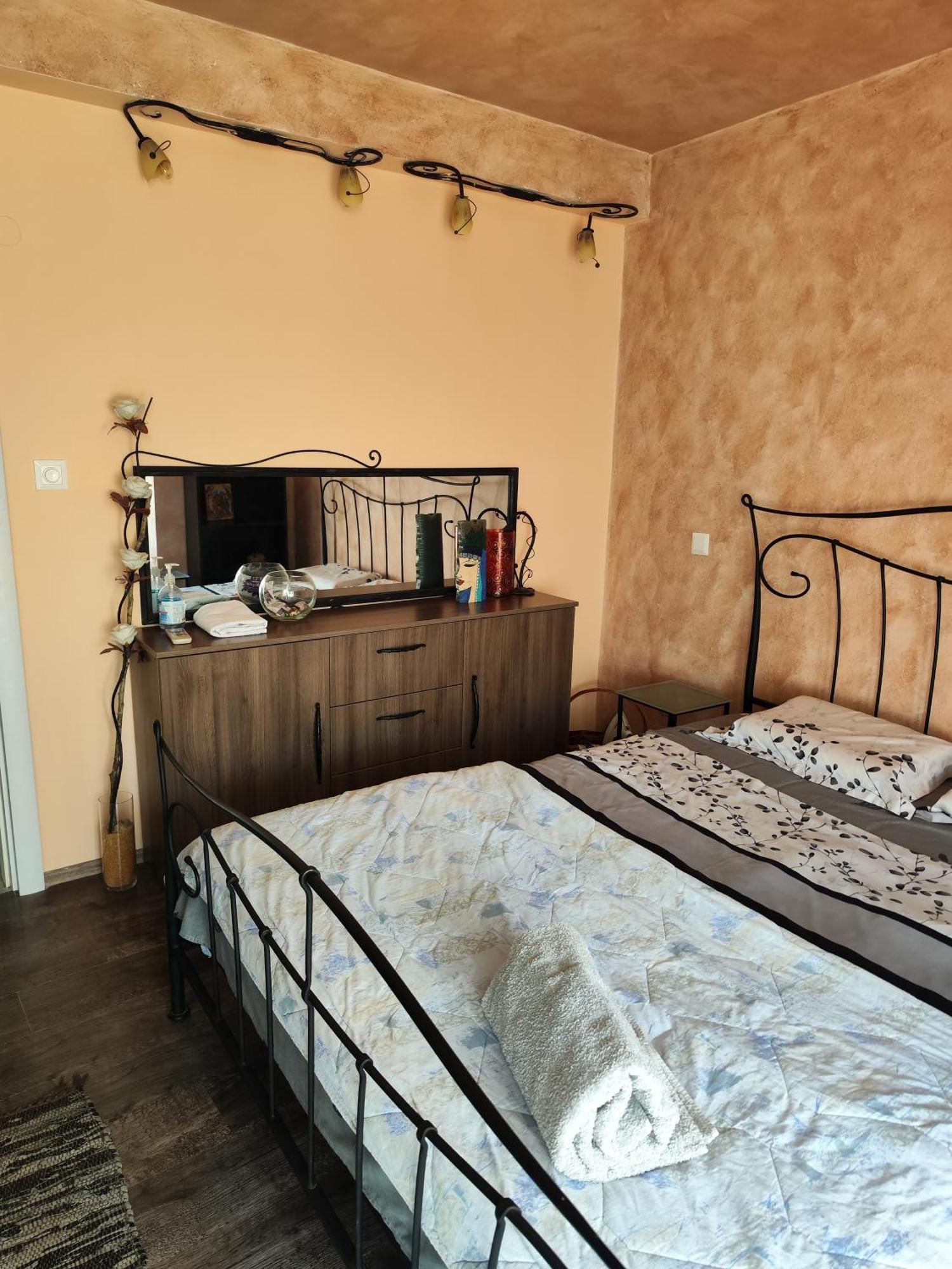 Art Apartment Kiril And Metodi Square بورغاس المظهر الخارجي الصورة