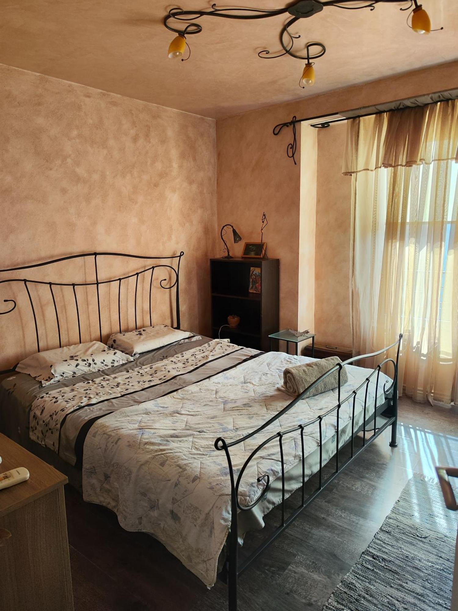 Art Apartment Kiril And Metodi Square بورغاس المظهر الخارجي الصورة