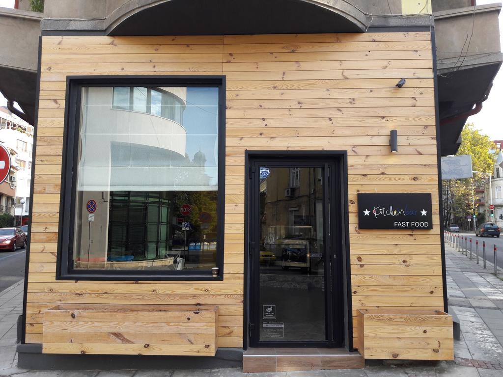 Art Apartment Kiril And Metodi Square بورغاس المظهر الخارجي الصورة