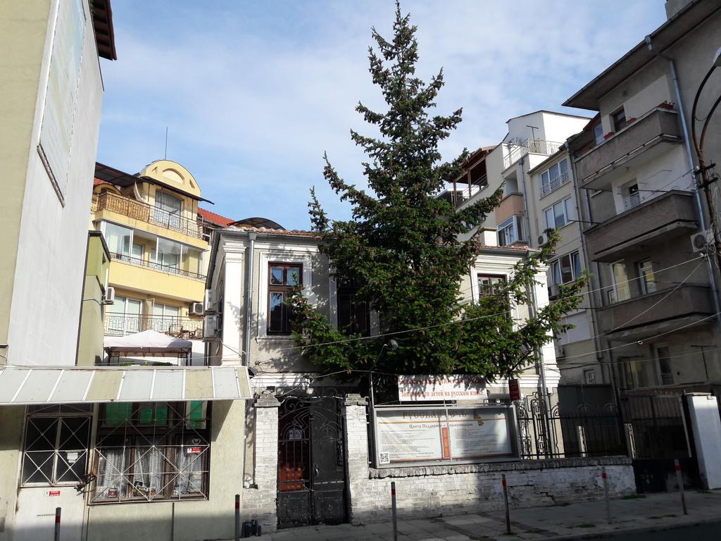 Art Apartment Kiril And Metodi Square بورغاس المظهر الخارجي الصورة